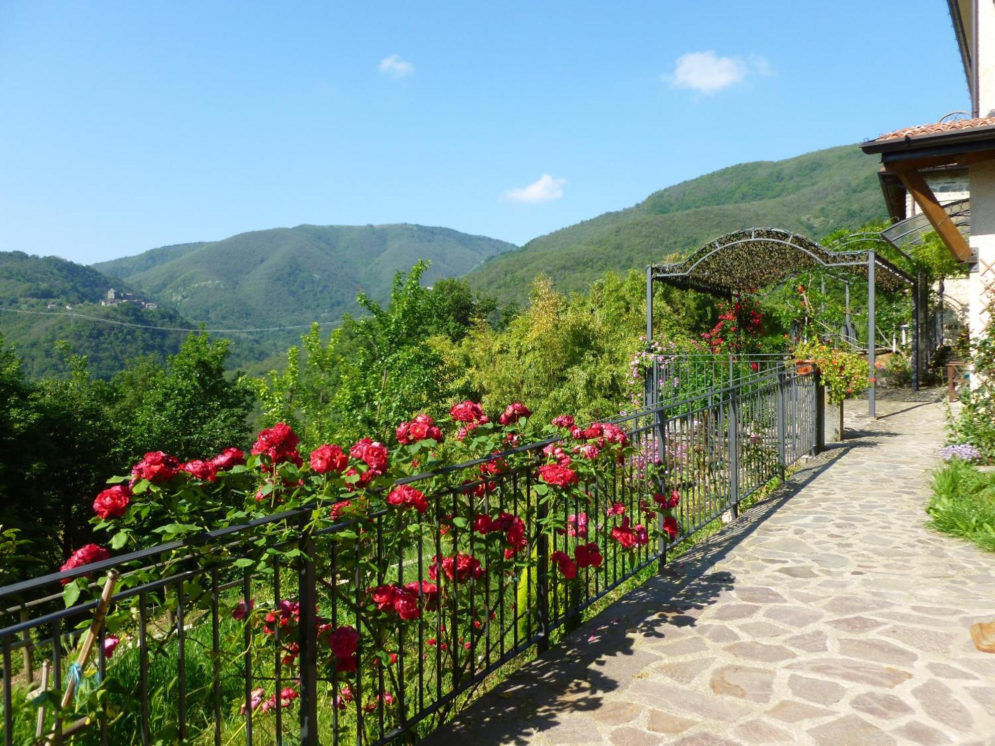 La Costa Di Gavedo Villa Exterior photo